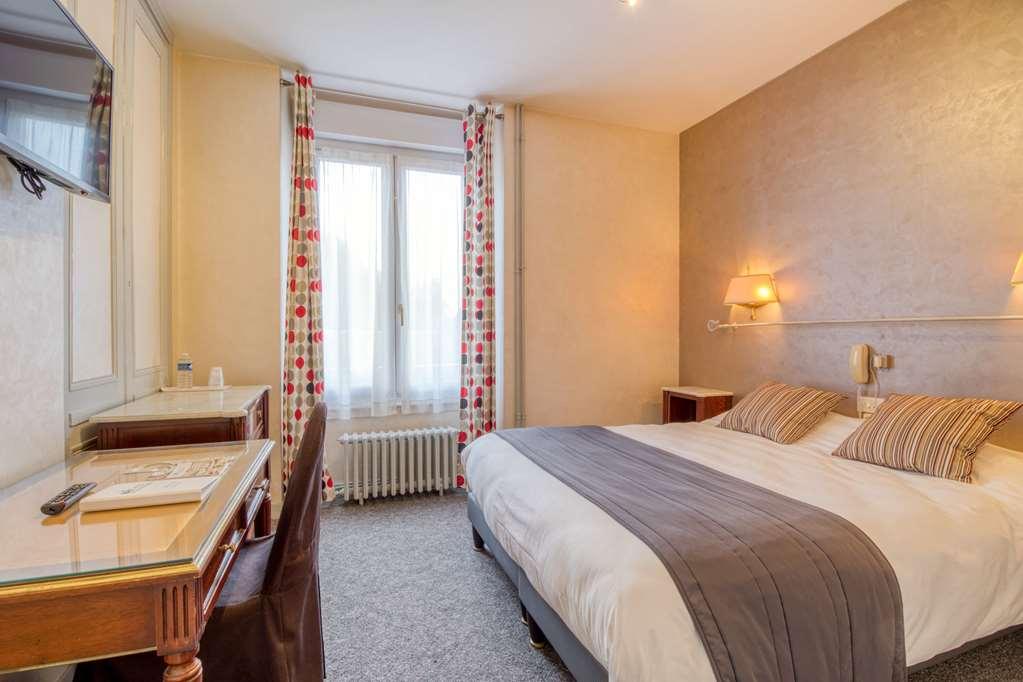 Brit Hotel Le Cygne Saint-Hilaire-du-Harcouët Zimmer foto